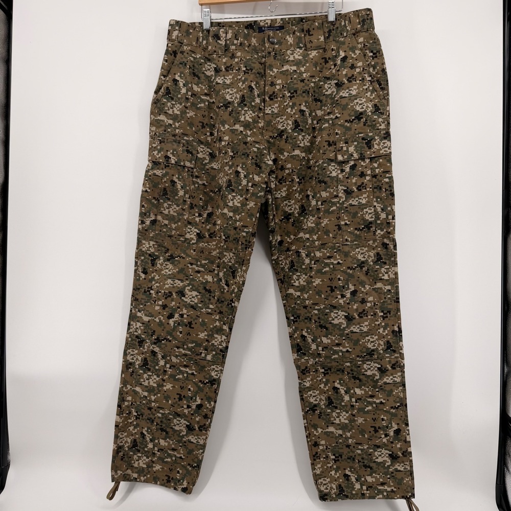 5.11 Tactical Series Digital Camo Cargo Pants Mens XL Regular 74003 Green Brown